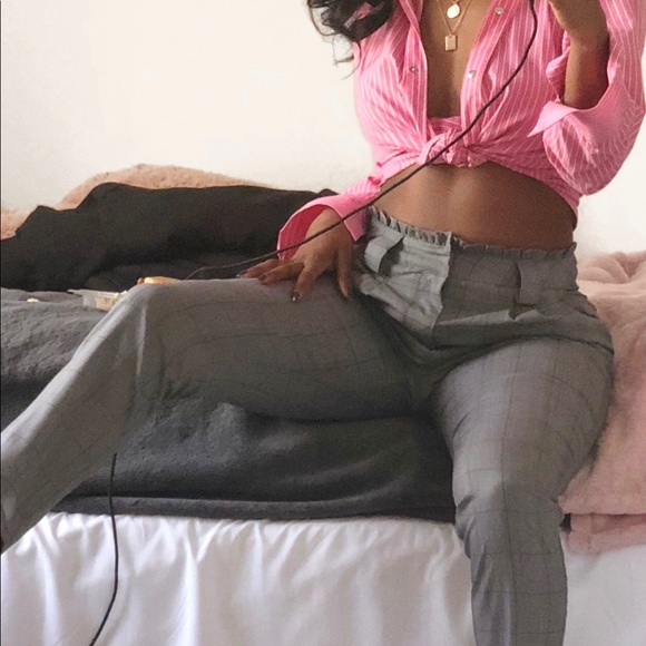 Meet your Posher, Laticia - Picture 1 of 1